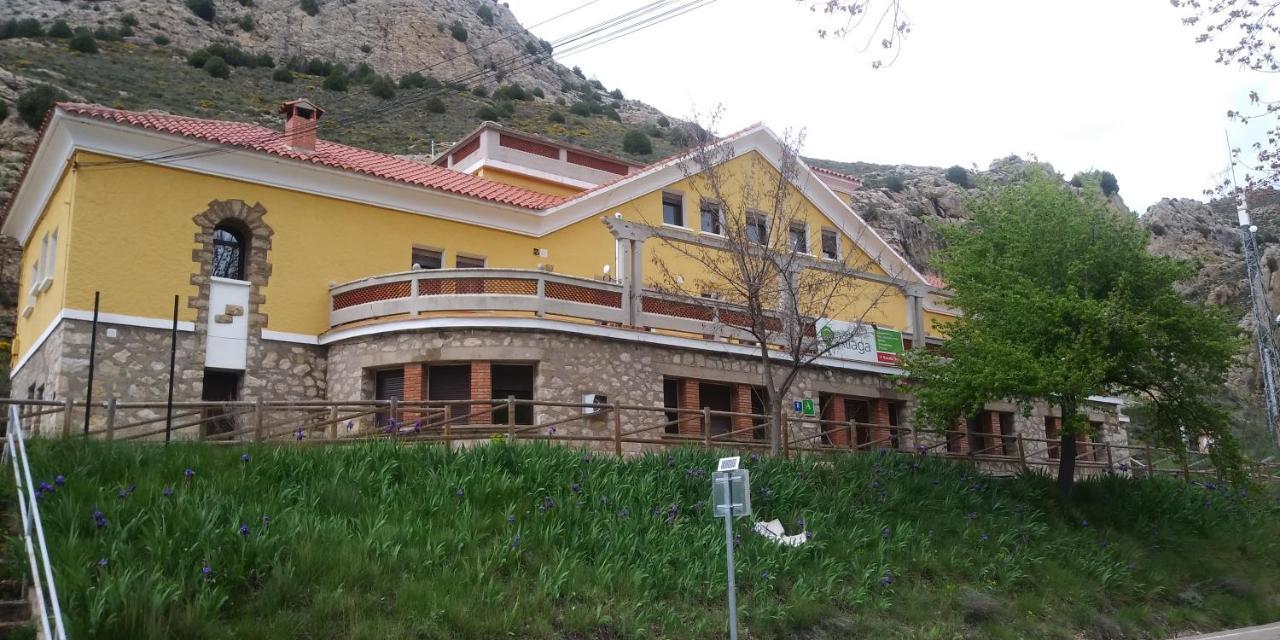 Albergue Santa Barbara Aliaga ภายนอก รูปภาพ